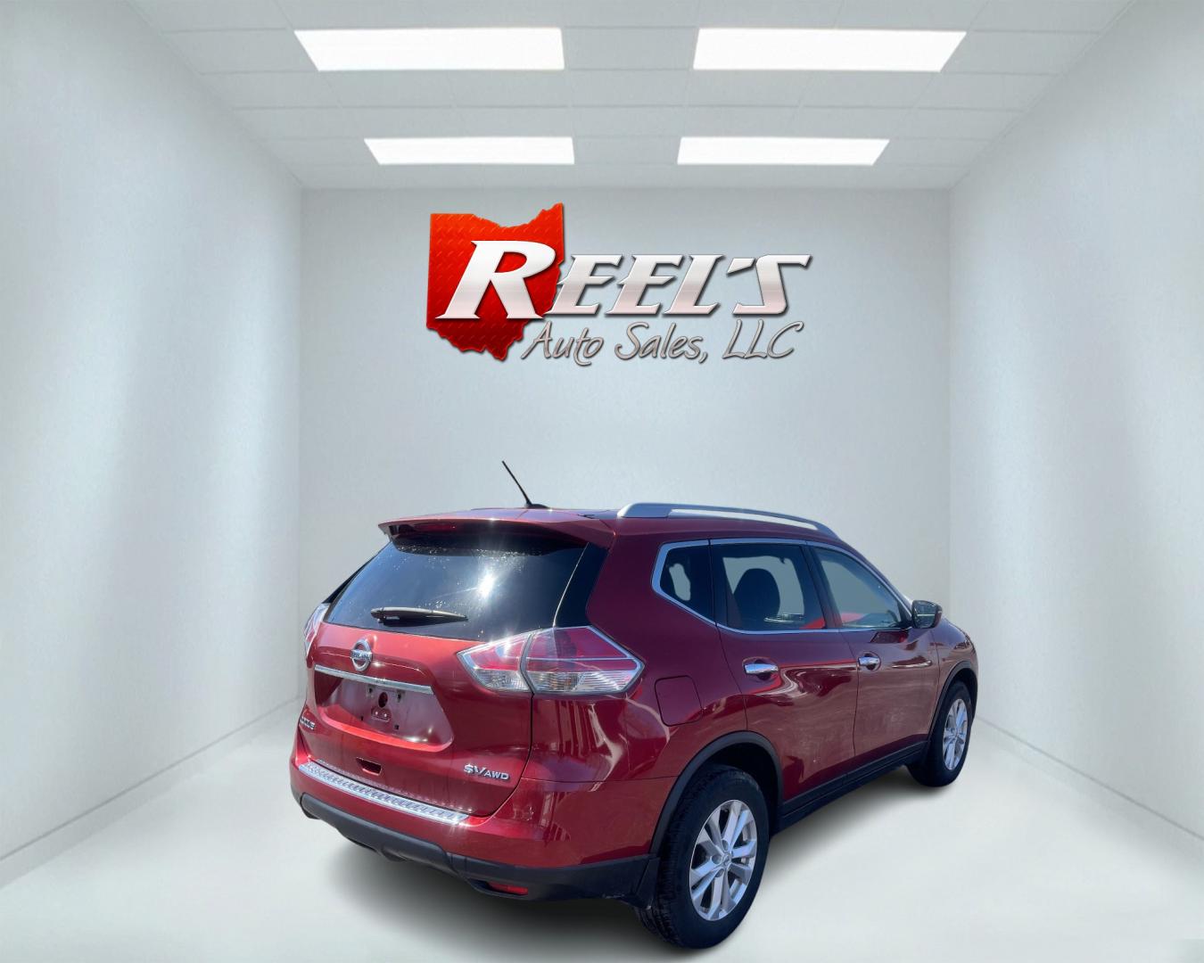 2015 Red /Black Nissan Rogue SV AWD (KNMAT2MV1FP) with an 2.5L I4 DOHC 16V engine, Automatic transmission, located at 11115 Chardon Rd. , Chardon, OH, 44024, (440) 214-9705, 41.580246, -81.241943 - This 2015 Nissan Rogue SV AWD is a well-rounded and capable compact SUV. Powered by a 2.5L I4 engine paired with a CVT transmission and an AWD system featuring a locking center differential, it offers versatile performance. The Sport and Eco driving modes allow tailoring the driving experience, whil - Photo#5